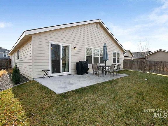 3rd image of 11064 W Dreamcatcher St
