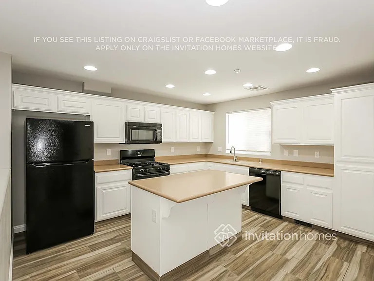 4794 Hampstead Heath Ct — Photo 6