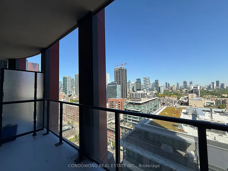 180 Front St E #2315 — Photo 8