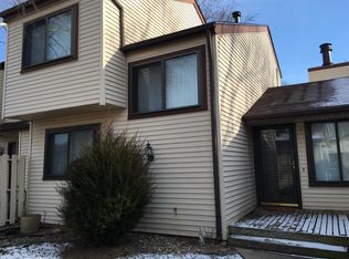 416 Spring Cir #1, Urbana, IL 61802