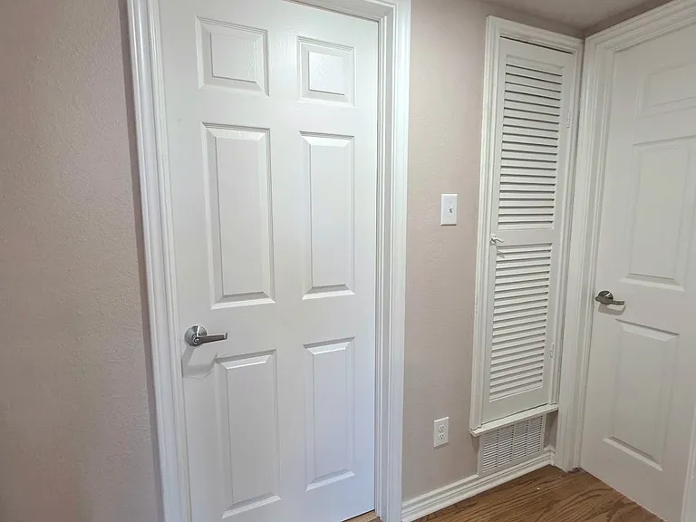 226 Antrim Dr — Photo 28