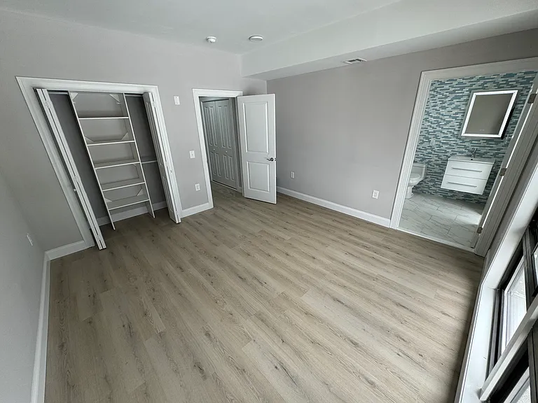 342 Communipaw Ave #1 — Photo 19