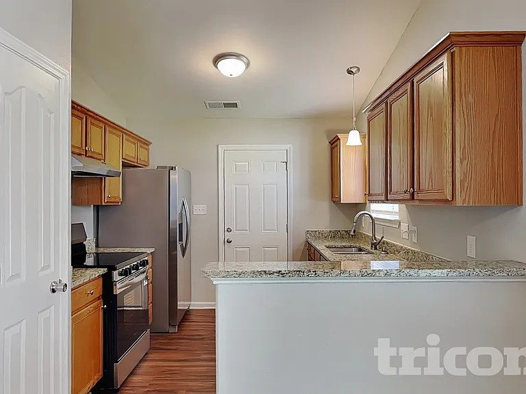 2856 Oasis Ln — Photo 5