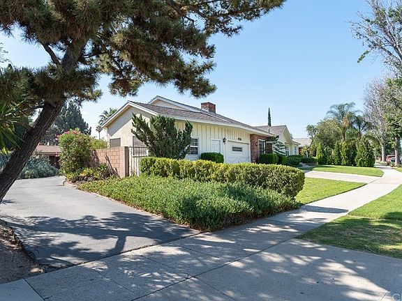 3rd image of 9215 Kester Ave