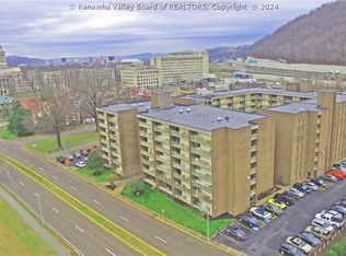 2106 Kanawha Blvd E APT 423, Charleston, WV