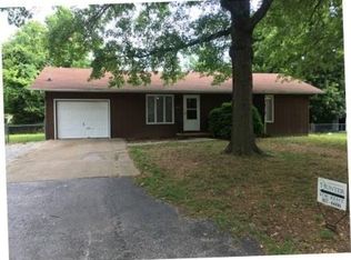 2849 E Cairo St, Springfield, MO 65802