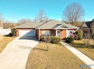 5203 Frankford Dr SE, Owens Cross Roads, AL 35763