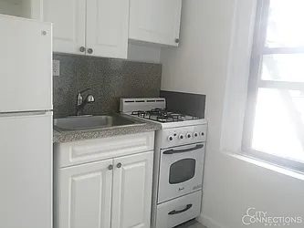 Rented by City Connections Realty