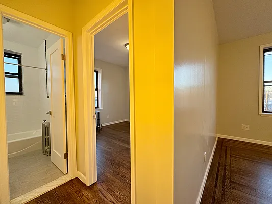 Rented by Pear NYC LLC | media 18