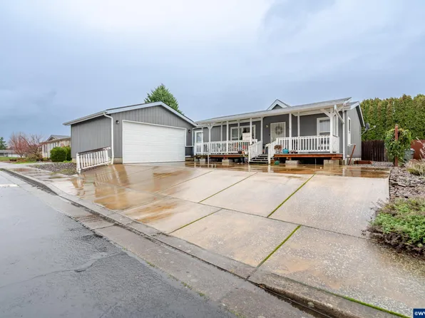 610 Vaughan Ln #11, Lebanon, OR 97355