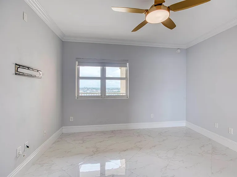 2650 Lake Shore Dr #2303 — Photo 22