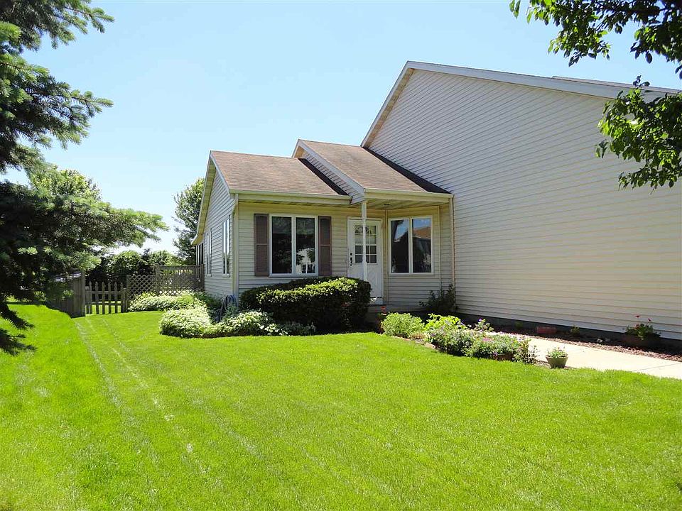 1st image of 2848 Carrousel Ln #B
