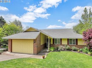 1731 Highland Dr, Lake Oswego, OR 97034