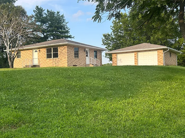 2669 Ivory Ave — Photo 3
