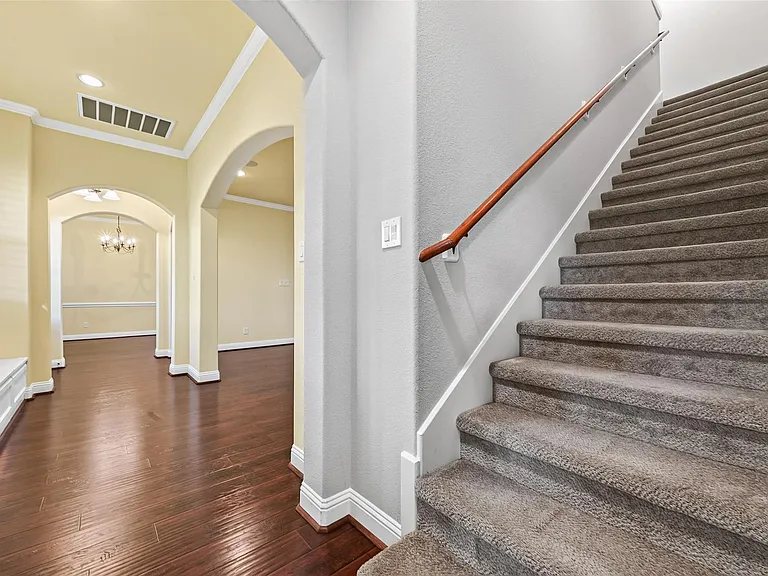 4727 Lake Village Dr — Photo 24