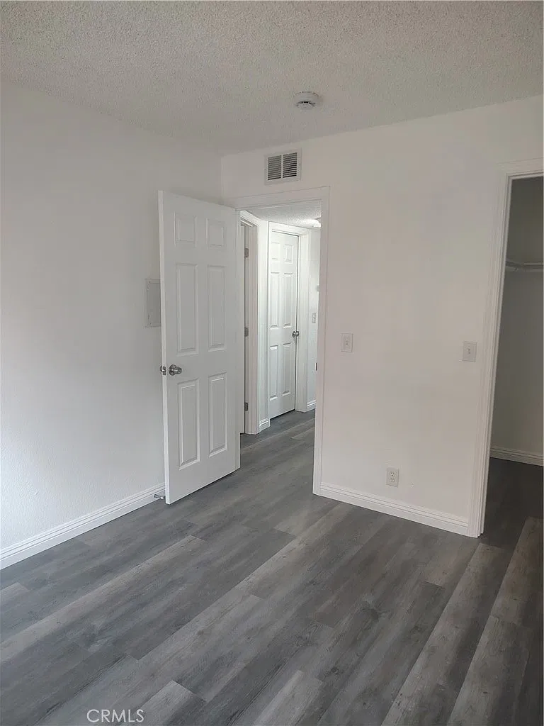 4 bed, 1000 sqft, $790 — Photo 1