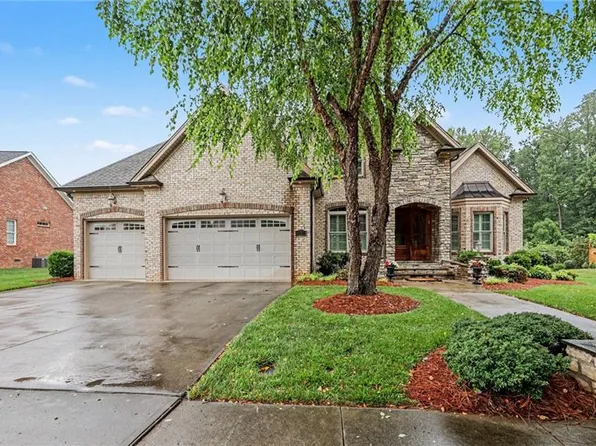 1070 Old Stone Ln, Kernersville, NC 27284