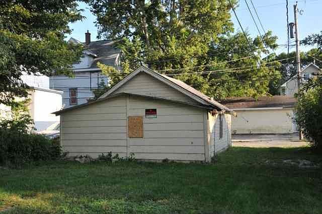 2nd image of 1441 Bever Ave SE