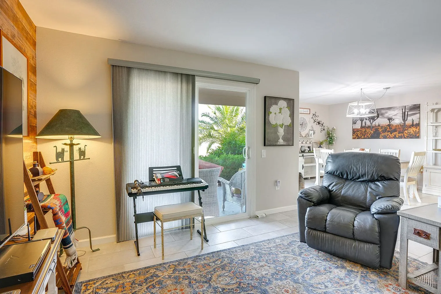 1 bed, 1.0 bath, 1184 sqft, $3,612 — Photo 4