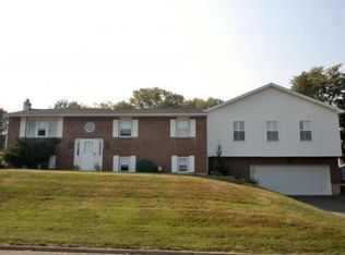 34 Green Meadow Ln, Binghamton, NY 13901