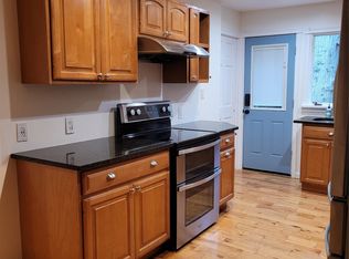 31 Apricot Rd, Rocky Point, NY 11778