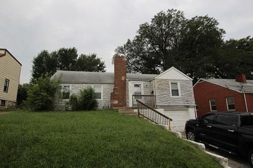 1st image of 2116 N 33rd St