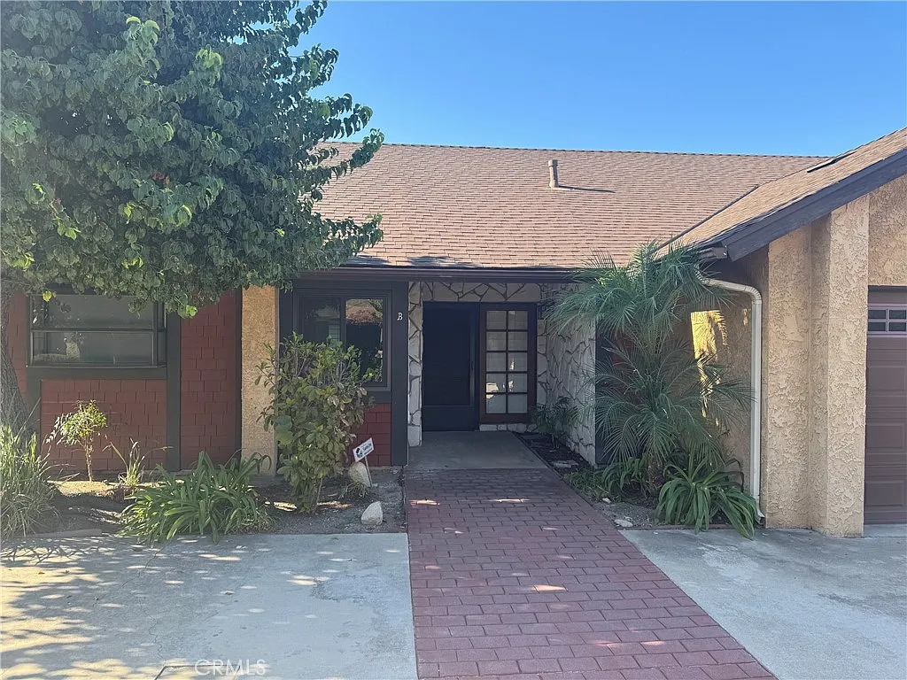 3 bed, 1463 sqft, $3,400 — Photo 2