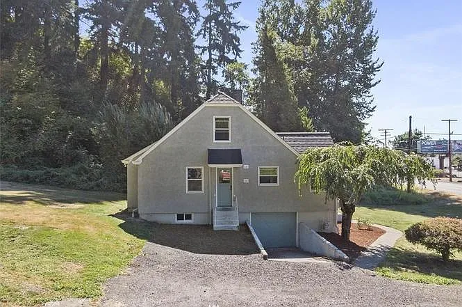 1921 E Valley Hwy — Photo 12