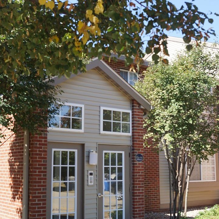 2nd image of 1117 Plymouth Dr #8c519cc6a