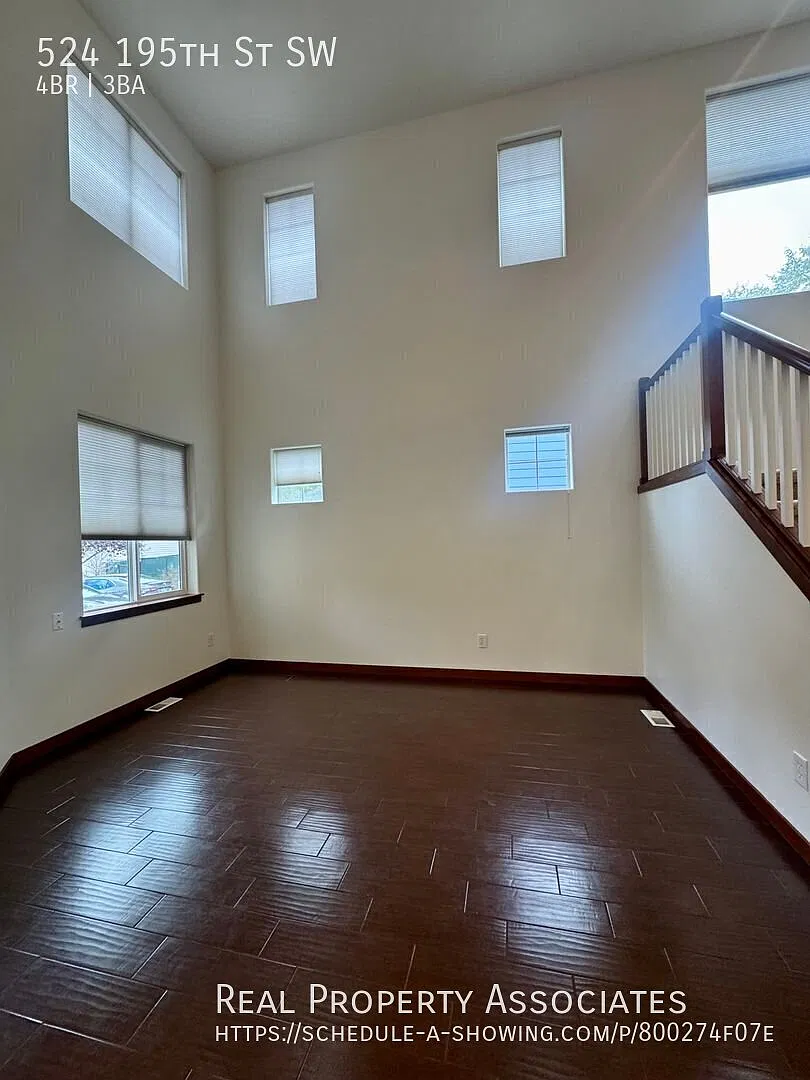 2 Story Home Lynnwood/Bothell * $500 Off 1st Full Months Rent — Photo 4