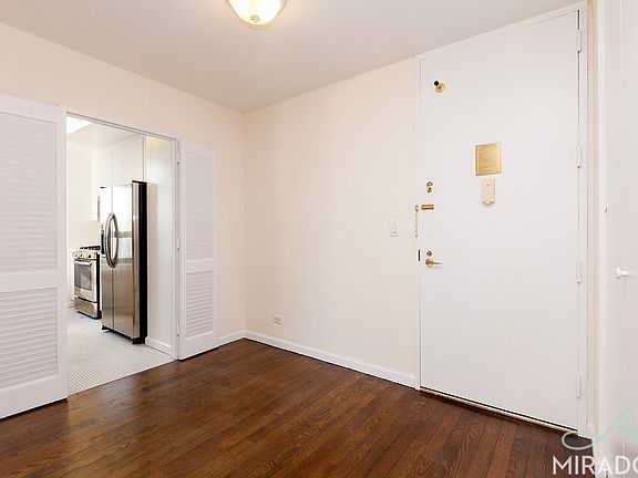 5th image of 245 E 44th St APT 31A