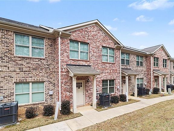 4th image of 3352 Mount Zion Rd