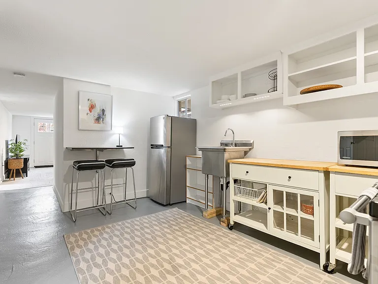 828 NE Sumner St #B — Photo 14