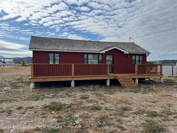 54 C St, Bedford, WY 83112