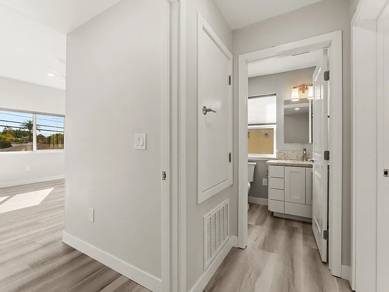 39 Lester Ave #1 — Photo 22