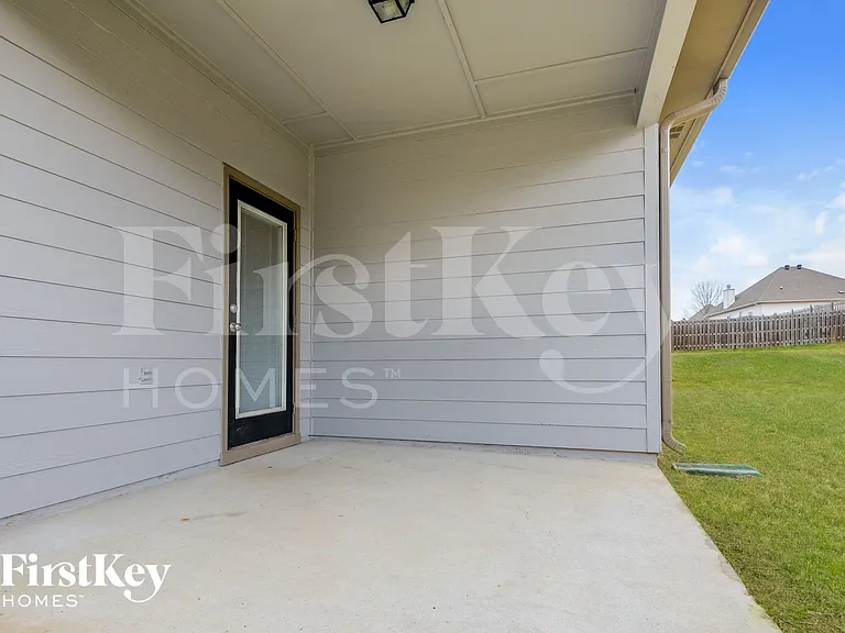 1000 Medinah Dr — Photo 14