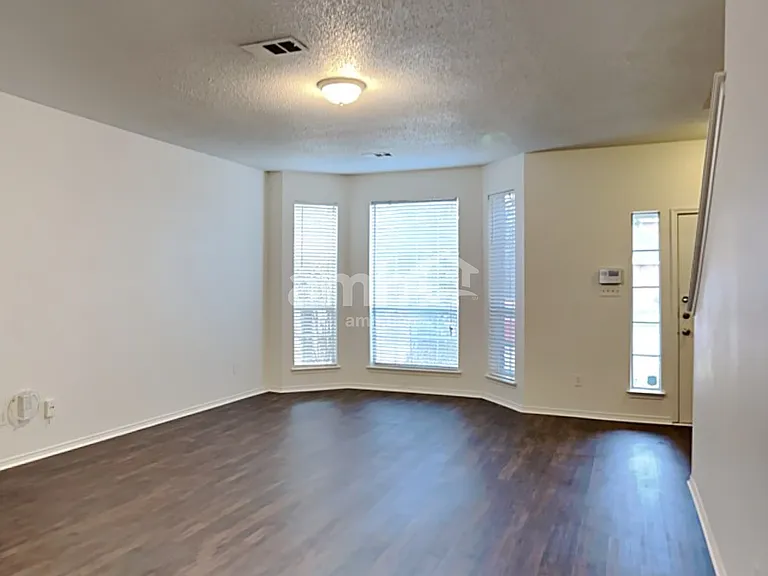 8551 Western Meadows Dr — Photo 5