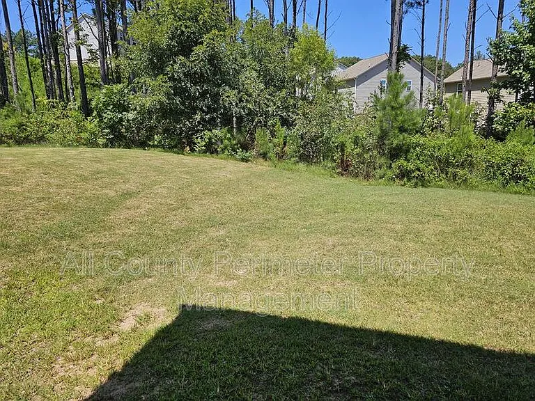 303 Augusta Woods Dr — Photo 17