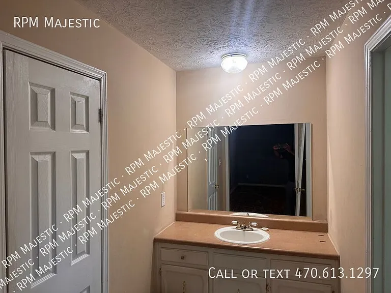 3518 Moonlight Ct — Photo 8