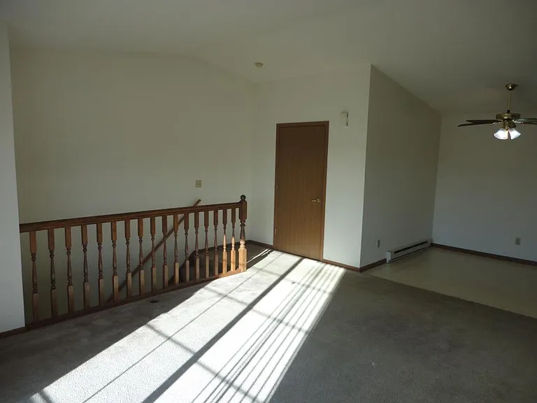 50-68 S Mountin Dr — Photo 3