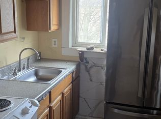 102 Beetle St #3W, New Bedford, MA 02746