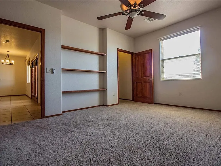 2309 Saguaro Loop — Photo 24