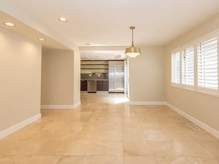 2511 Manchester Ave — Photo 17