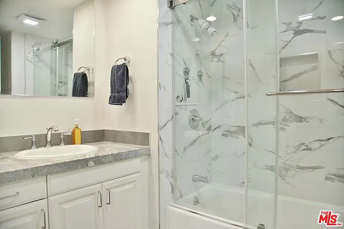 9830 Vidor Dr #302 — Photo 30