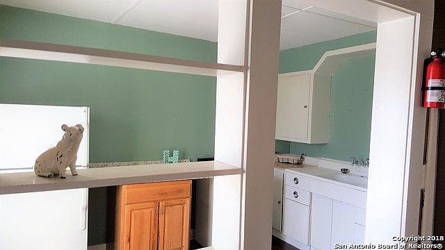 1st image of 479 1/2 S Guenther Ave