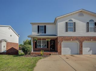 121 Shiloh Ridge Dr, Belleville, IL 62221