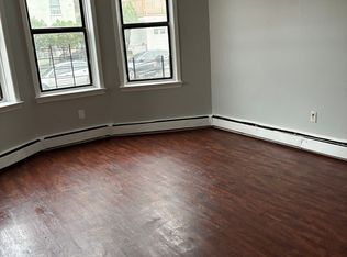 609 Van Cortlandt Park Ave APT 1A, Yonkers, NY 10705