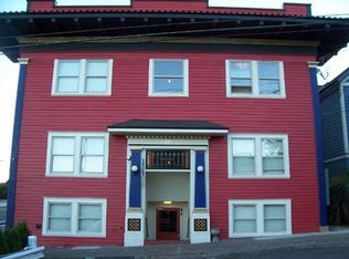 16 SW Porter St APT 302, Portland, OR 97201