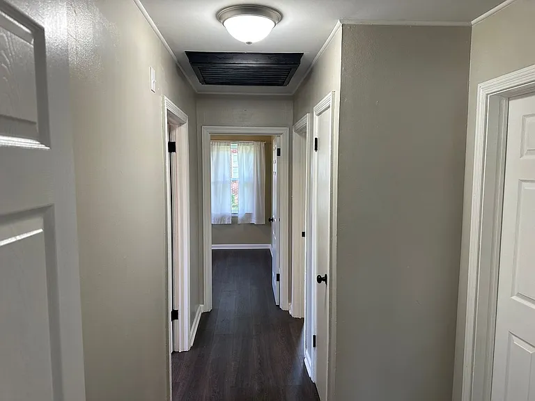 1116 Cornelia Cir — Photo 17