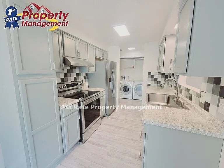 4336 W Rose Hill Ct — Photo 5